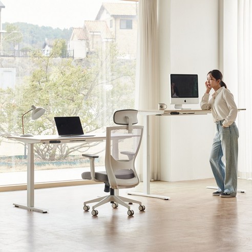 꿈을 현실로, 건강을 디자인하다: 롱코 듀얼모터 모션데스크 롱코모션데스크