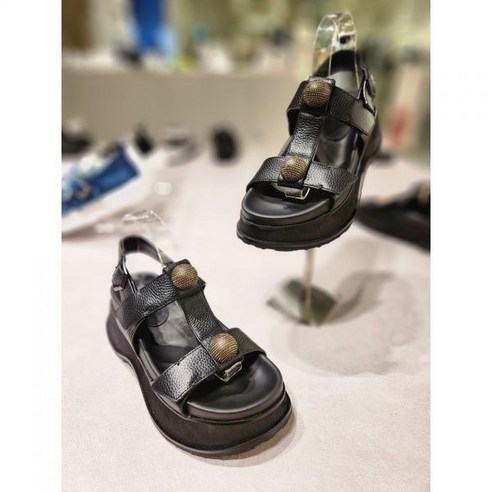 Teva Olowahu 플립플롭 - 여성용 샌들 슈콤마보니샌들 11 슈콤마보니 메탈 심볼 크로스샌들 DG2AM23016BLK 블랙 6CM