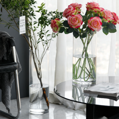 우아함과 내구성이 조화된 비비드하우스 대형 투명 화병