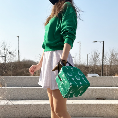 필드 위 스타일을 완성하는 골프홀린 티잉 그린 쿨러백