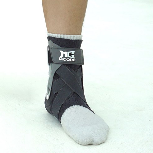 발목 건강, 메디칼코어 발목보호대로 든든하게 지키세요.