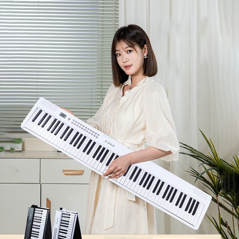 저렴한 가격, 가중된 해머 연습 건반, 휴대성, 다양한 기능으로 입문자와 숙련된 피아니스트 모두에게 이상적인 전자피아노