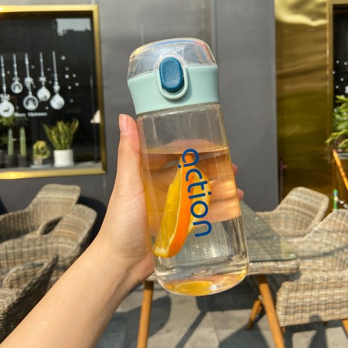 iMeBOBO 심플한 투명 빨대 핸드컵 야외 플라스틱 로프 컵 핸드컵 커플 물컵, 청색, 500ml
