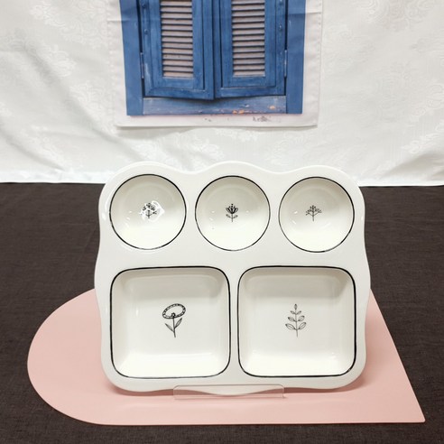 도자기 심플 5구 식판 심플한 디자인과 다양한 색상으로 제공되는 도자기 식판
