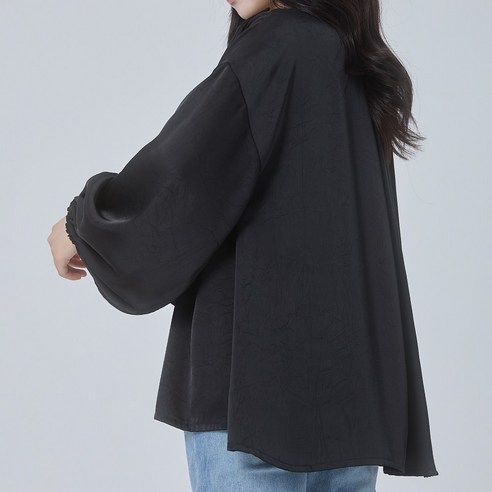 스타일리시한 여성용 블라우스, 편안한 착용감, 다양한 활용도