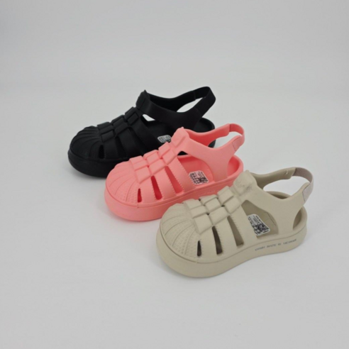 우리 아이 첫 여름 신발, 아디다스 슈퍼스타 샌들 슬리퍼로 스타일과 편안함을 한 번에! 아디다스아기샌들