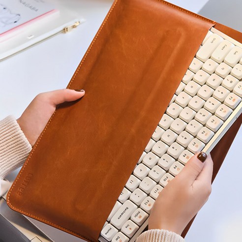 손목 건강과 생산성을 책임지는 로프리 플로우 84키 듀얼 모드 기계식 키보드