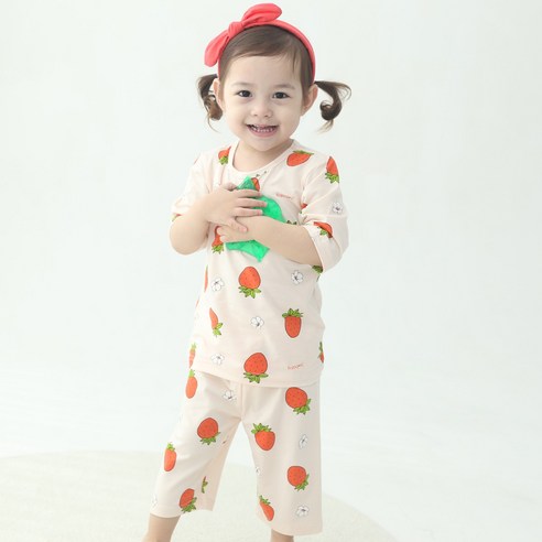 사랑스러운 딸기꽃 향기 가득, 잼베이비 면모달스판 7부 상하복으로 포근한 봄날을 맞이하세요 잼베이비