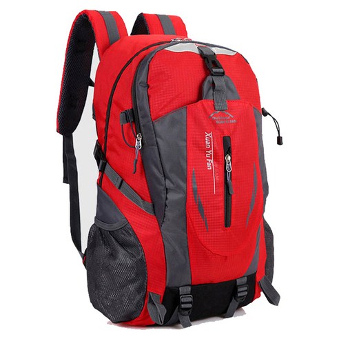 내구성 있고 편안한 35L 소형 등산가방으로 모든 야외 모험에 필수품을 안전하게 수납하세요.