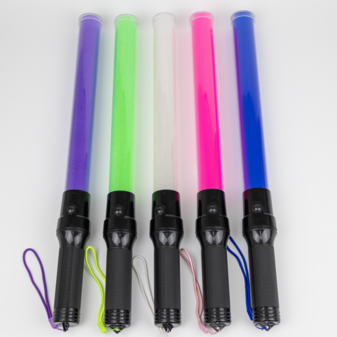어둠을 밝히는 안전과 아름다움, 국산 LED 경광봉 핑크 에디션 led봉