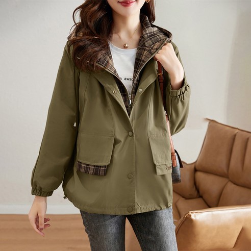 만능 체크후드하프점퍼: 스타일과 편안함의 완벽한 조화