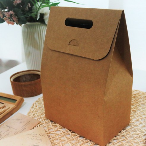 줍줍상점의 손잡이 선물상자로 선물에 정교하고 개인화된 터치를 더하세요.