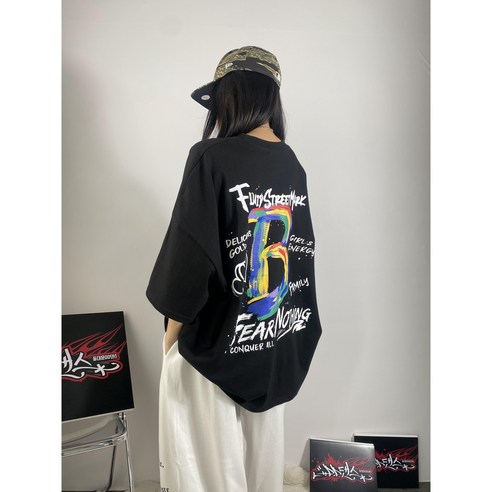 땀 걱정 없이 자유로운 댄스를! [디디댄스] 오버핏 반팔 티셔츠