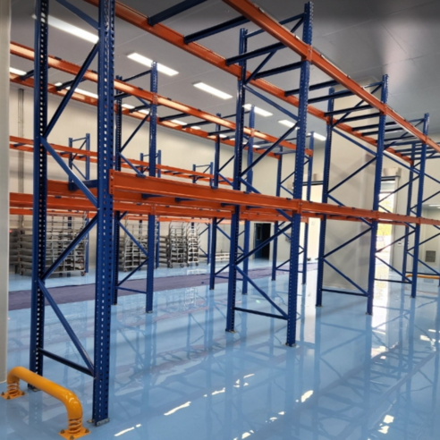 튼튼한 파렛트랙으로 물류 효율을 극대화하고 안전한 보관 환경을 구축하세요.