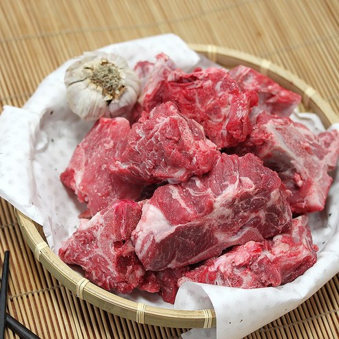 한국의 맛을 담은 감자탕 재료