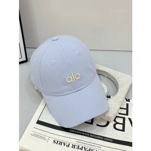 스타일과 편안함을 모두 갖춘 ALO 알로 요가 모자, 당신의 일상을 더욱 특별하게 만들어줍니다.