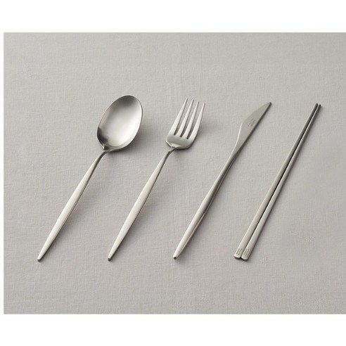 달퍼 커틀러리 세트: 당신의 식탁에 예술을 더하다