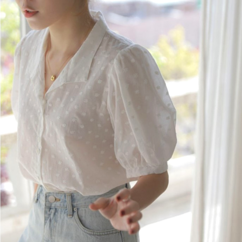 [OKㅣ강추] 시즌몰 이쁜핏 여성 화이트 반팔 블라우스 시스루 여자 블라우스 도트 디자인 예쁜 여름 블라우스 [OKNOWㅣ추천상품]
