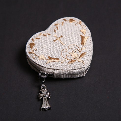 하트 묵주 주머니: 영적인 반성을 위한 장엄한 동반자