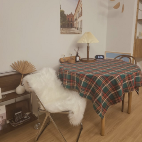 먼지 걱정 없이 누리는 뽀송한 행복, 리즈제이니 에코퍼 양털 러그