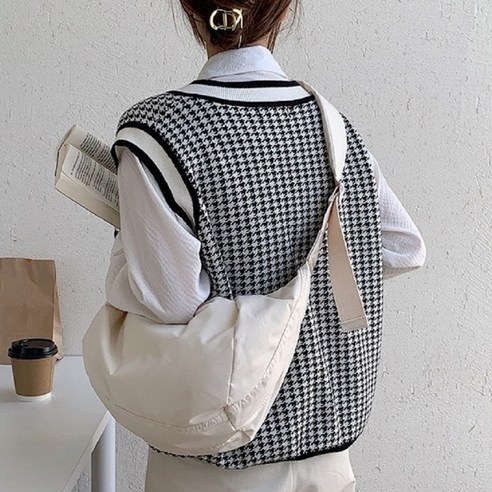 가볍고 스타일리시한 데일리 크로스백, 한솔템 보부상 백