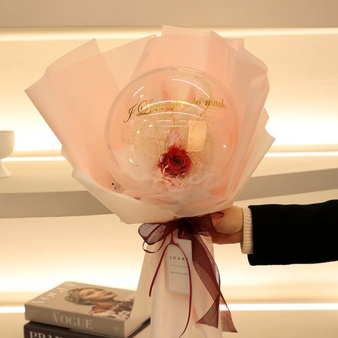 영원히 아름다운 프리저브드 장미로 사랑과 감사를 표현하세요.