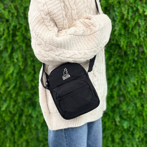 스타일과 실용성을 모두 갖춘 캉골 키즈 레미 크로스백