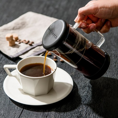 집에서 본격적인 커피 경험을 위한 섬세한 맛의 여정