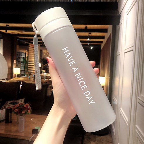 YANG플라스틱 컵 남녀 학생 커플 휴대용 대용량 물 컵 한국 스타일의 간단한 스포츠 공간 컵 모리 시리즈, 클래식화이트800ml[젖빛], 싱글 컵 + 컵 브러시