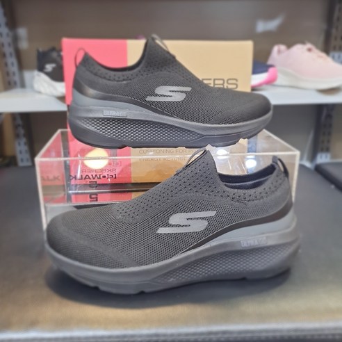 스케쳐스 [2001아울렛 중계점] 족저근막염 신발 무지외반증 신발 고런 엘리베이트 슬립온 버전 탄생 초경량 워킹화 신은 듯 안신은듯한 가벼움과 최상의 쿠셔닝의 조화 신발 블랙컬러