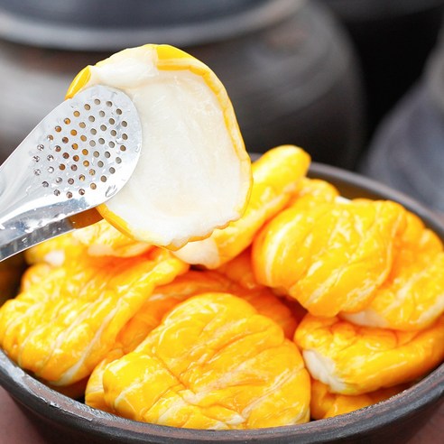 아삭한 식감이 살아있는 밥도둑, 노랑참외장아찌!