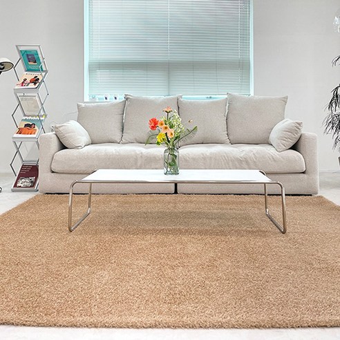 포근함과 스타일을 모두 갖춘 사계절 샤기 러그