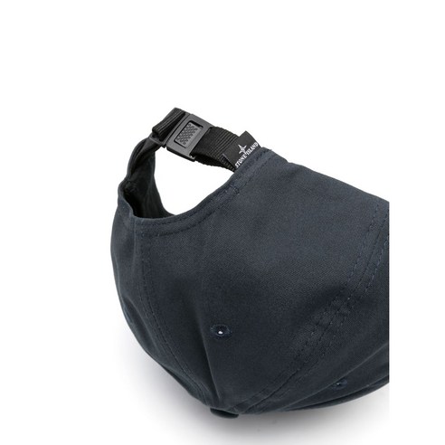 스톤 아일랜드 캡 모자로 완성하는 겨울 스타일!