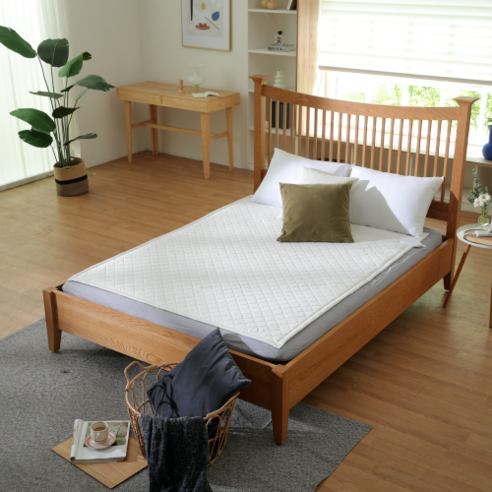 일월 라이오셀 카본 탄소매트는 친환경적이고 신선한 수면을 위한 침대 매트입니다.