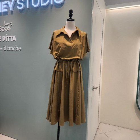 머스타드 컬러의 수스 허리 셔링 원피스 S242BOP523 수스원피스