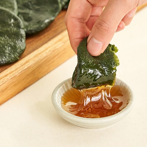 향긋한 쑥 내음 가득, 진맛 수제 쑥개떡으로 즐기는 봄의 미각