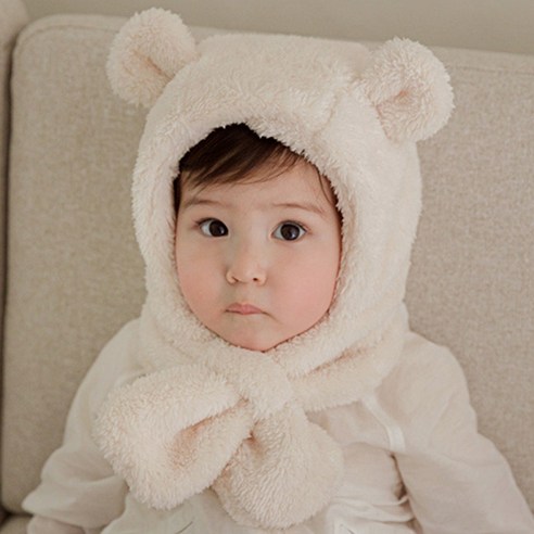 귀여운 디자인과 따뜻한 착용감을 제공하는 아동용 이글루 곰돌이 털 모자 머플러