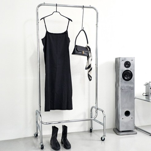 좁은 공간, 효율적인 옷 정리! 아르제룸 이동식 행거로 해결하세요.