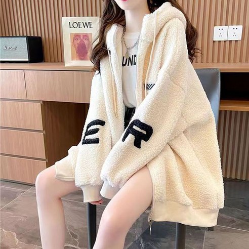 후리스 잠바는 가을 겨울에 어울리는 여성용 루즈핏 후드 집업 덤블 가디건입니다.