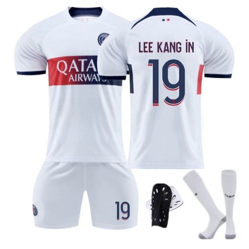 축구 유니폼의 상징성과 기능성을 모두 갖춘 최적의 선택