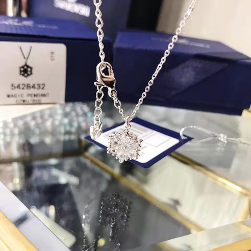 스와로브스키_로맨틱 눈꽃 목걸이 5428432