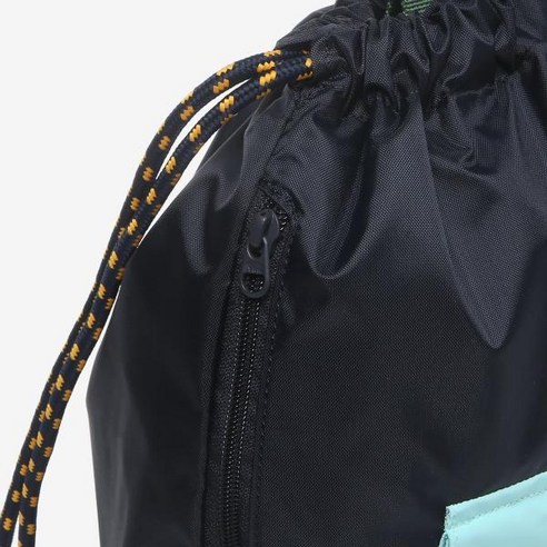 아이들의 스타일과 편안함을 책임지는 휠라키즈 가드닝 스트링백