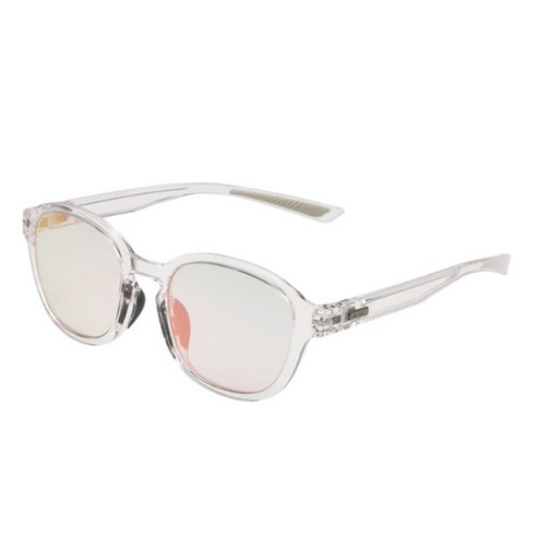 일상과 스포츠를 아우르는 스타일리시한 변색 선글라스