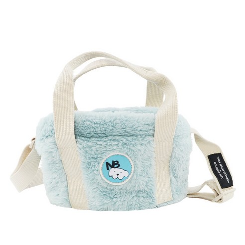 아이들의 편안함과 스타일을 책임지는 뉴발란스 키즈 복조리백