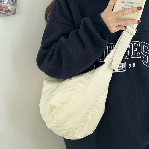 가벼운 데일리 여성용 숄더백 가방 11 투스펙 크루와상 반달 크로스백(2color)