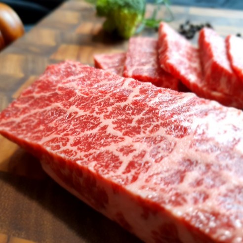 오땡 명절 소고기 선물세트 와규 mb8-9 고마블 부채살 등심 구이용 설날 어버이날선물 설 추석 고기 선물셋트, 1세트, 와규선물세트 02호 [부채살+등심+삼각살-1.2kg]