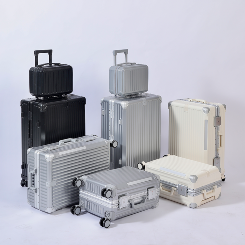 레딕스 하드 캐리어: 당신의 여행을 빛낼 궁극의 동반자