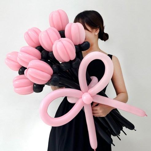 핑크빛 설렘을 선사하는 알로카노 DIY 풍선 꽃다발로 잊지 못할 생일을!