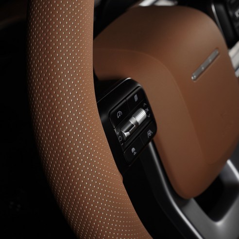 추운 날씨에도 따뜻한 운전 경험을 위한 크레이지몬스터 싼타페 MX5 핸들커버