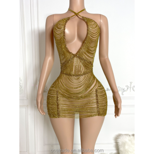 빛나는 스팽글로 모든 시선을 사로잡는 핫한 클럽 드레스